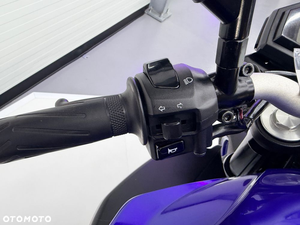 Yamaha MT - 33