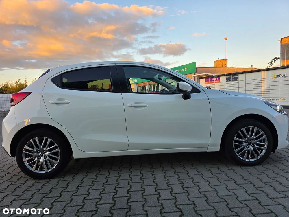 Mazda 2 - 5