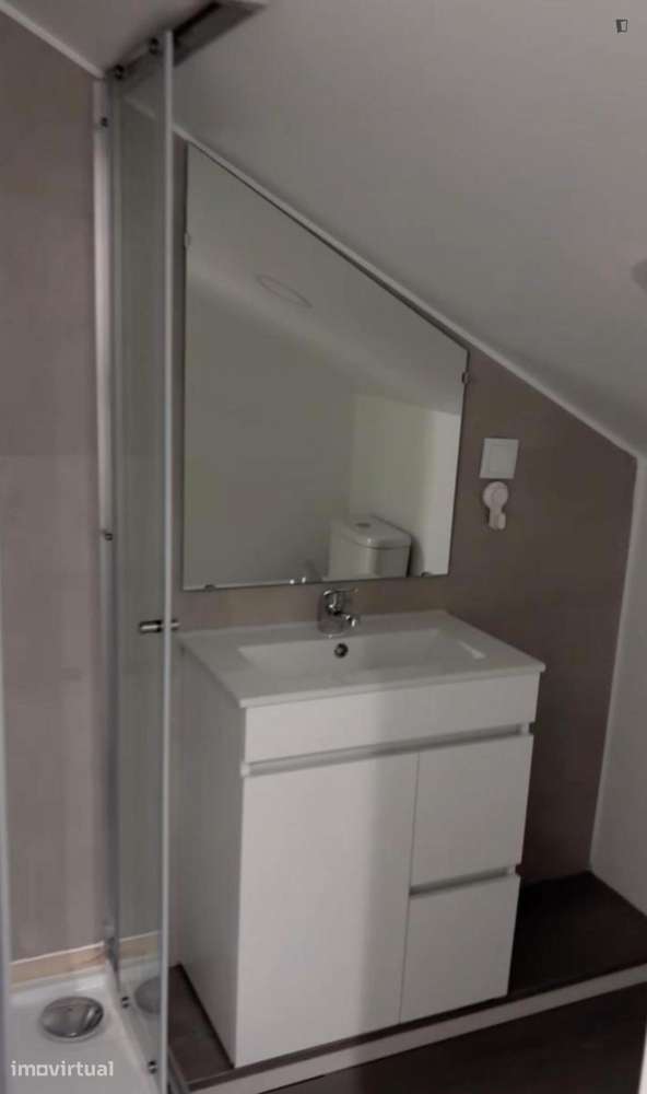 Quarto - localizado em Caparica Lisbon - Grande imagem: 4/4