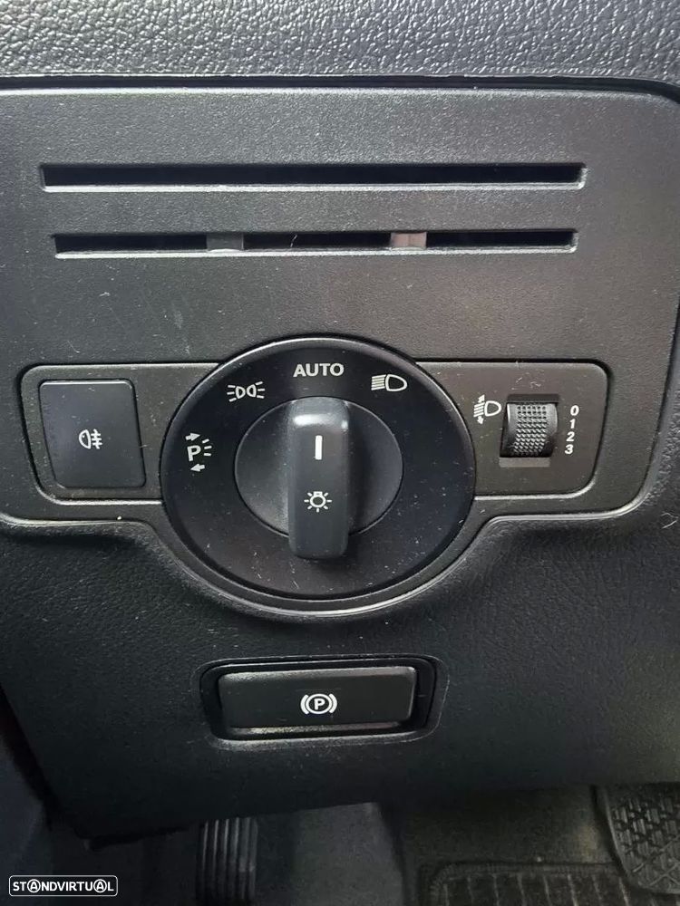 Mercedes-Benz eVito Tourer Longa PRO - 13