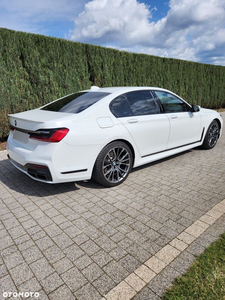 BMW Seria 7 740d xDrive - 13