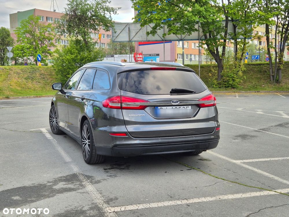 Ford Mondeo - 4