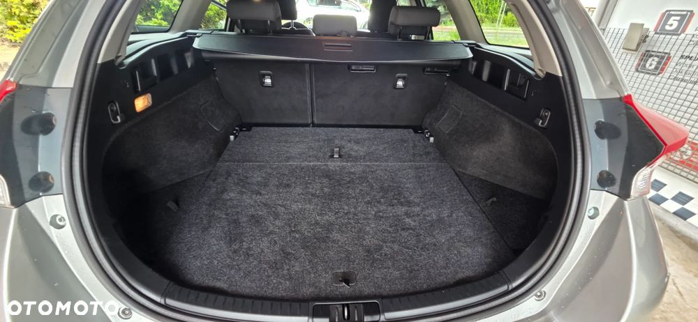 Toyota Auris 1.6 D-4D Design Edition - 35