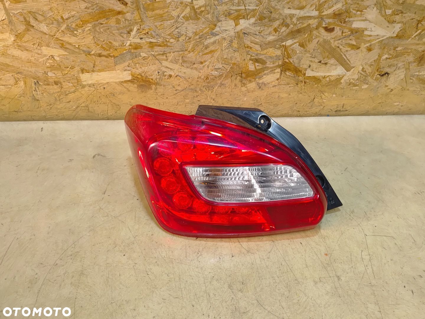 MITSUBISHI SPACE STAR II LIFT LAMPA LEWY TYŁ ADQ062-0000 16-19 - 1