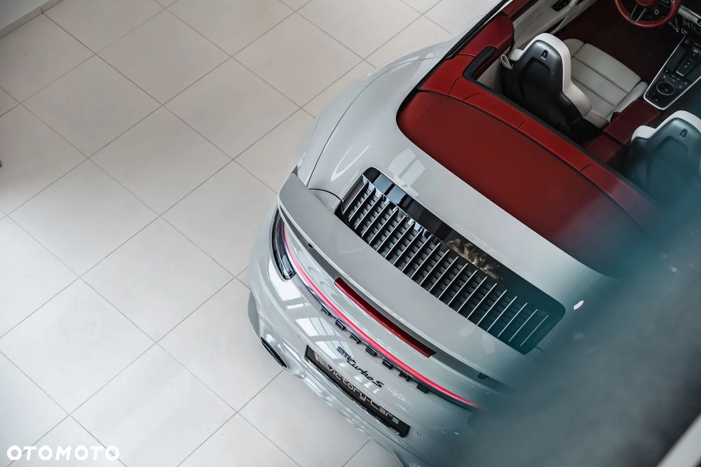 Porsche 911 Turbo S - 19