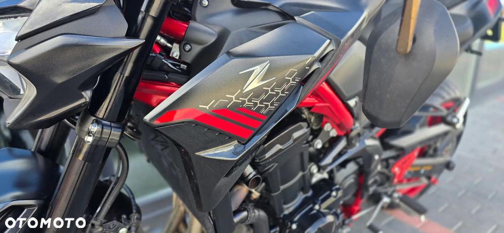 Kawasaki Z 900 - 24