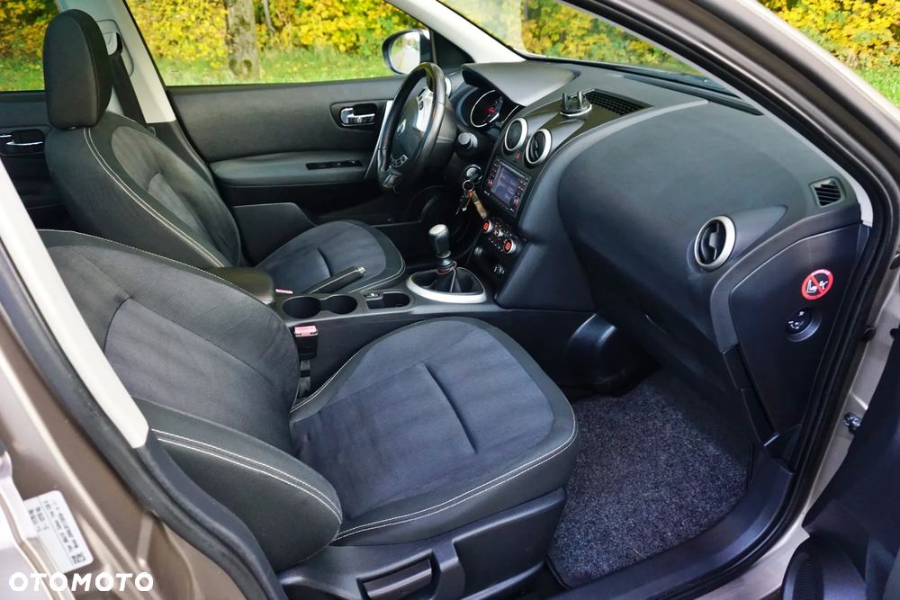 Nissan Qashqai+2 2.0 Tekna Premium - 9