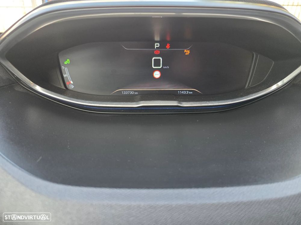Peugeot 3008 1.5 BlueHDi GT Line EAT8 - 17