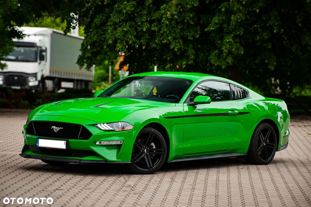 Ford Mustang - 3