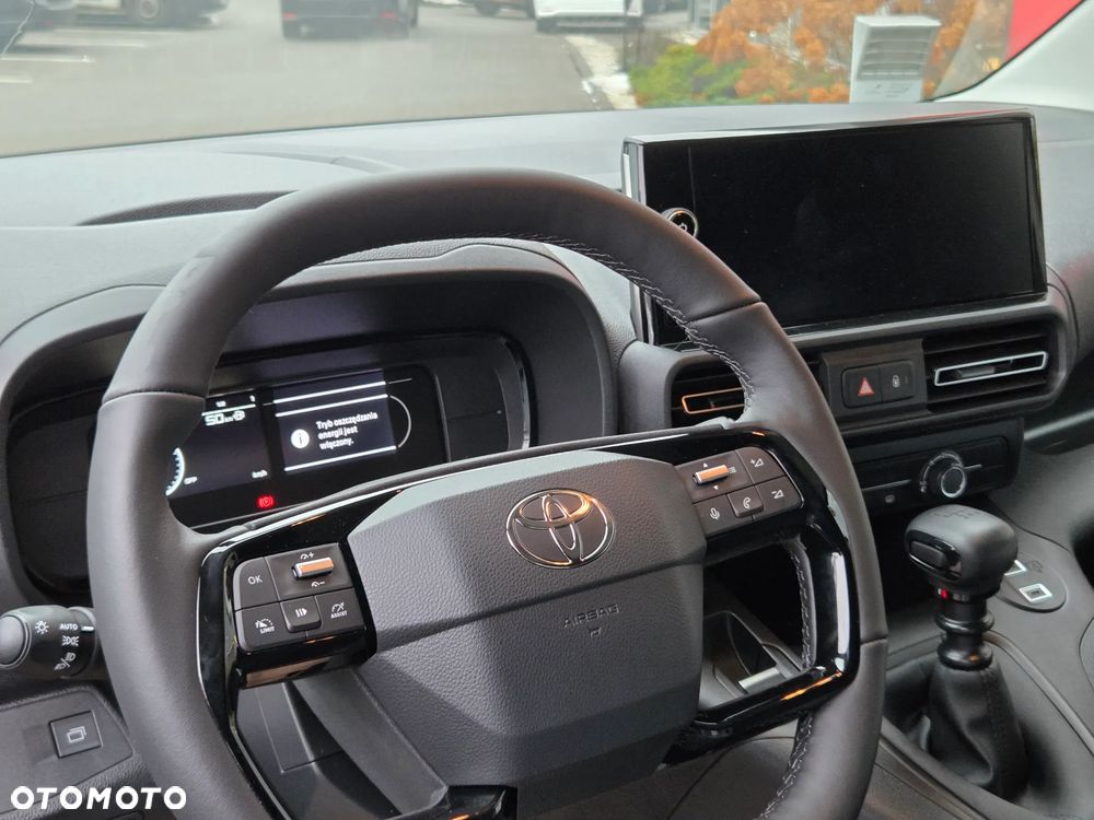 Toyota Proace City - 7