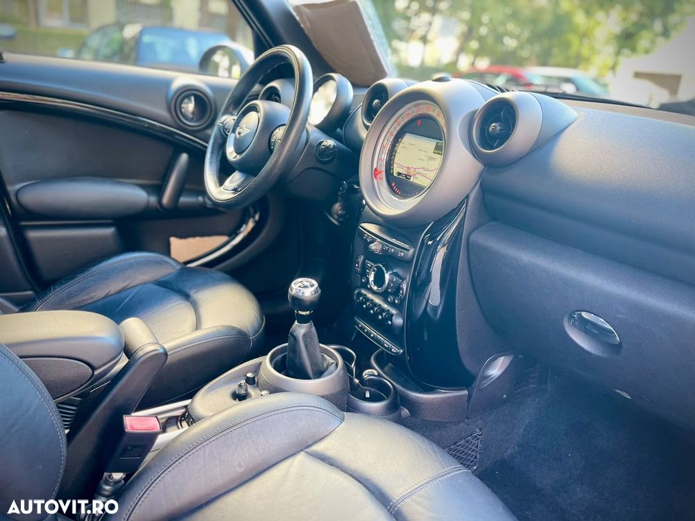 Mini Countryman - 8