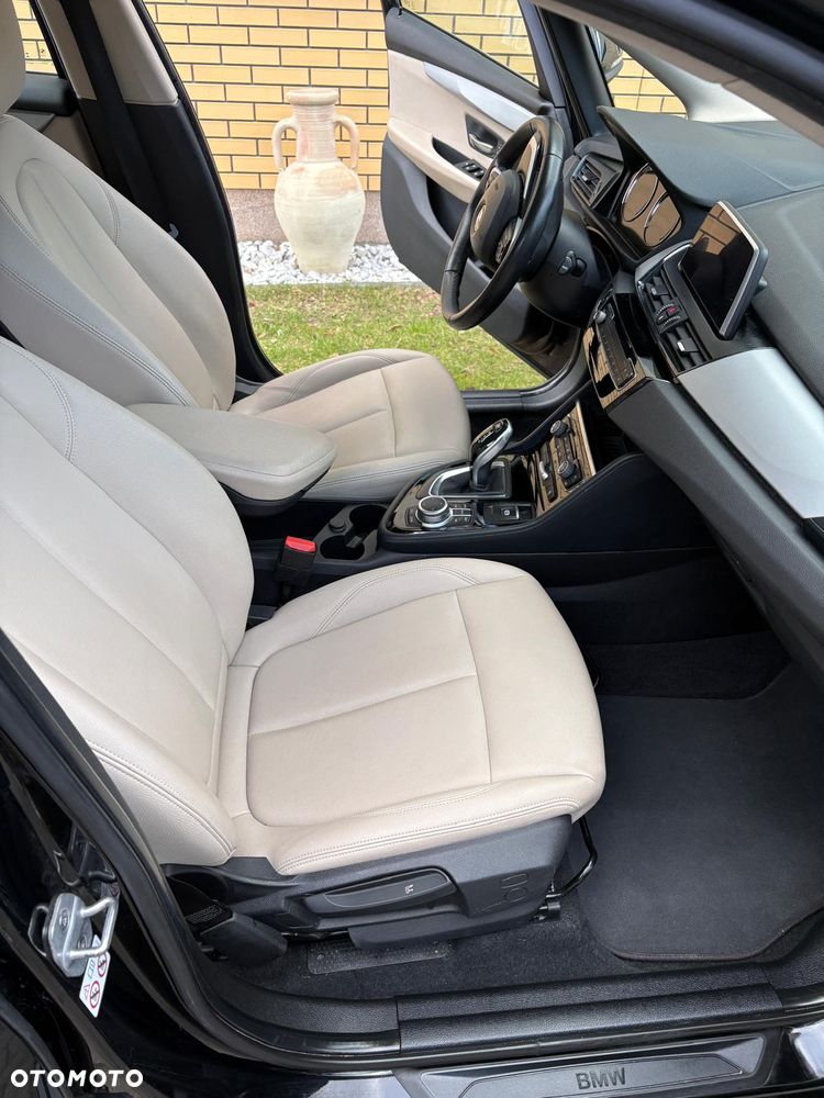 BMW Seria 2 218i - 3