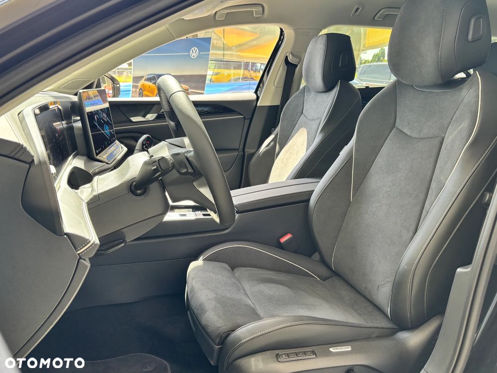 Volkswagen Passat Variant 2.0 TSI Business Plus DSG - 12