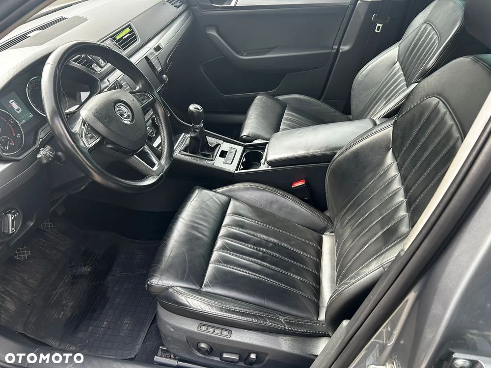 Skoda Superb 1.6 TDI Style Greenline - 11