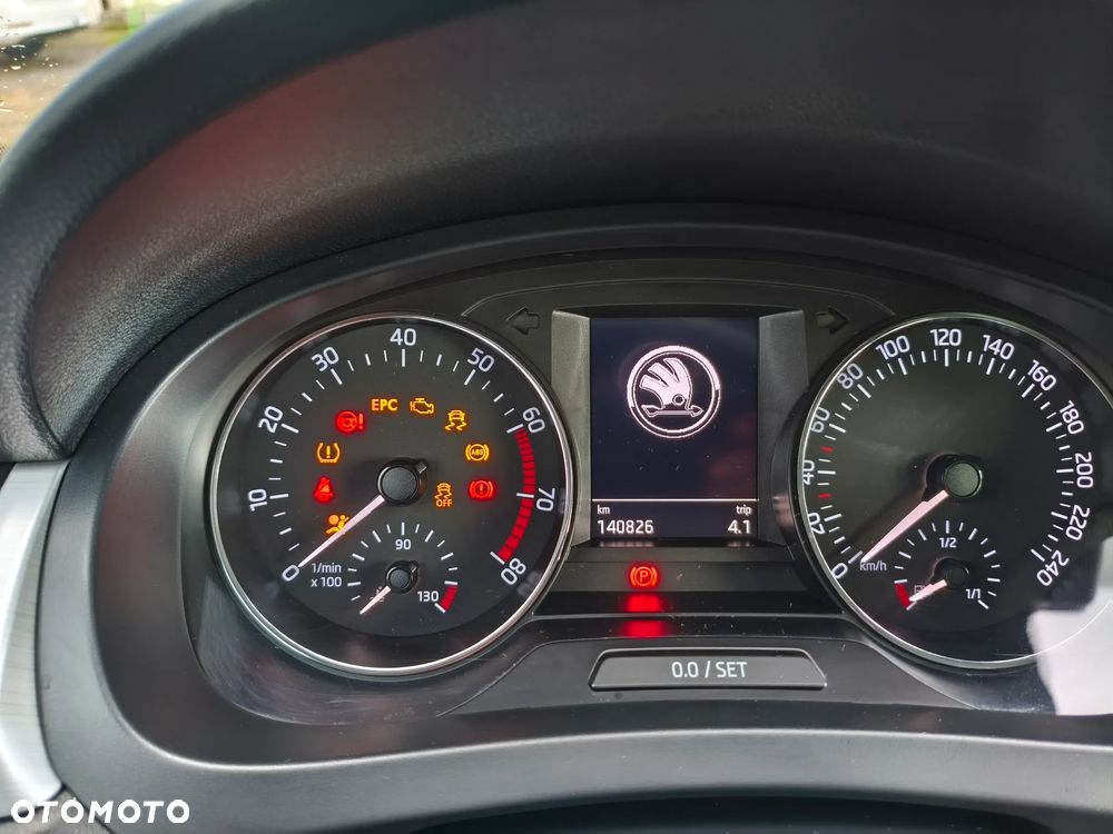 Skoda RAPID - 8
