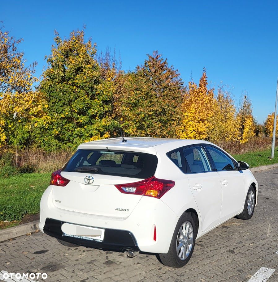 Toyota Auris - 4