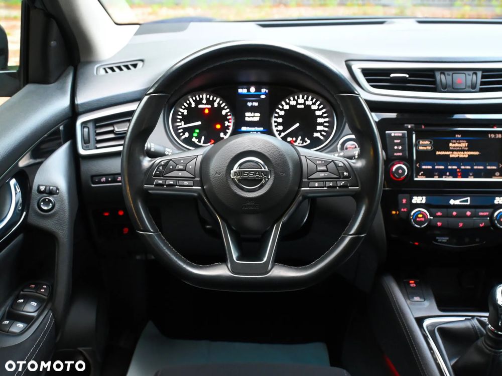 Nissan Qashqai 1.3 DIG-T Tekna - 14