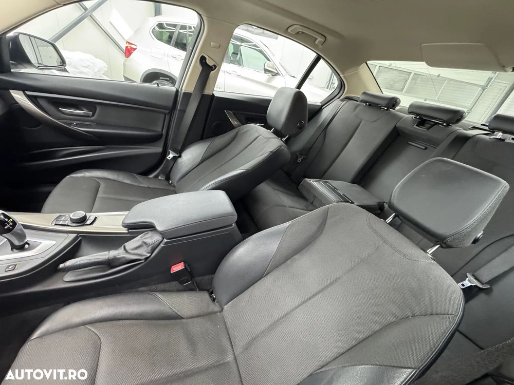 BMW Seria 3 320d Aut. Modern Line - 19