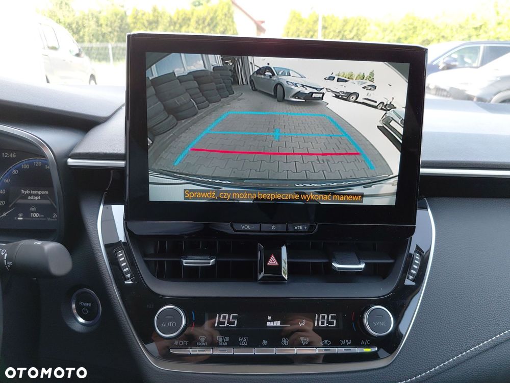 Toyota Corolla 1.8 Hybrid Style - 18