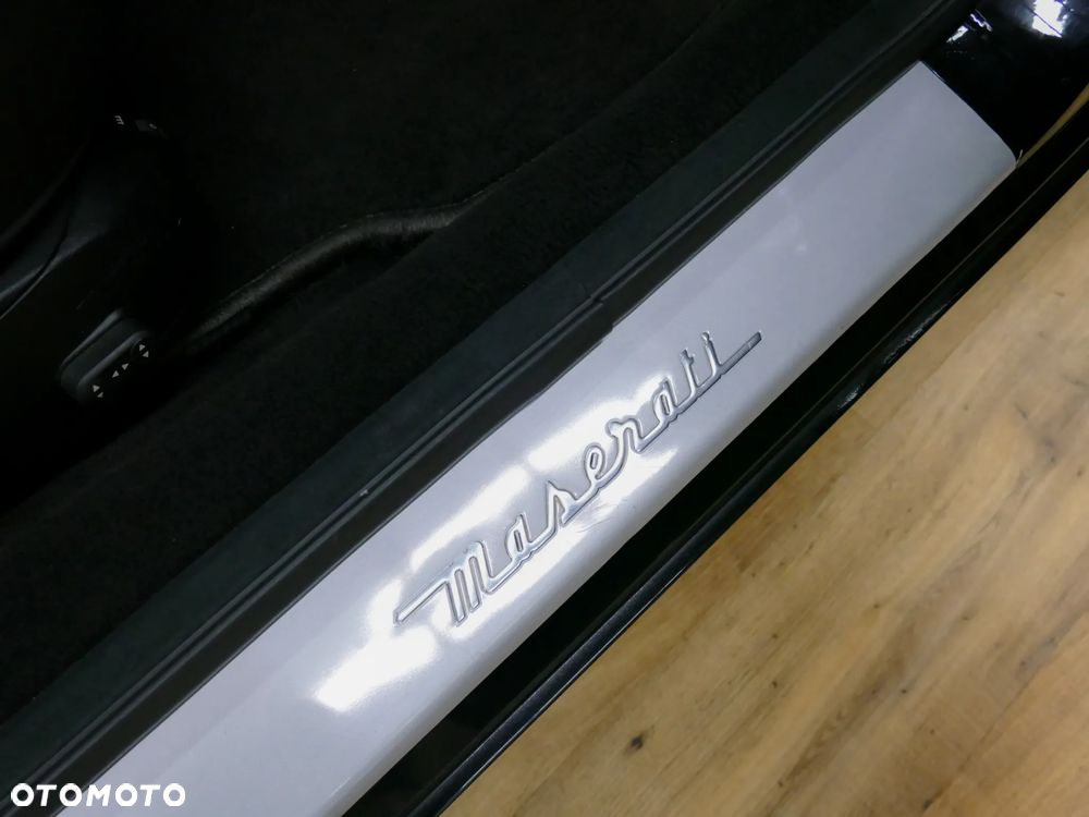 Maserati Quattroporte S - 22