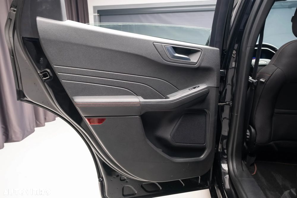 Ford Kuga 2.5 Duratec FHEV ST-LINE - 25