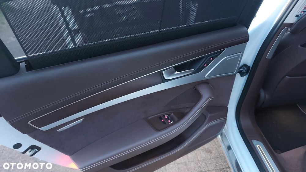 Audi A8 4.2 FSI Quattro tiptronic Langversion - 12