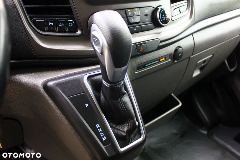 Ford TRANSIT 2.0 TDCI 170KM AUTOMAT L2H2 BLASZAK 3 OSOBOWY NAVIGACJA KAMERA - 21