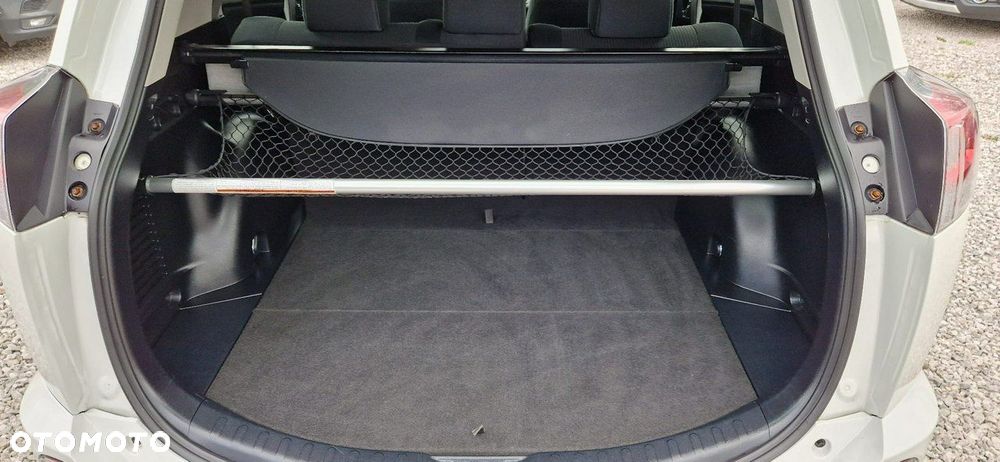 Toyota RAV4 - 12