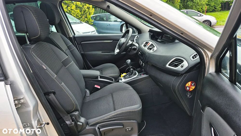 Renault Scenic 1.6 16V 110 Paris - 39