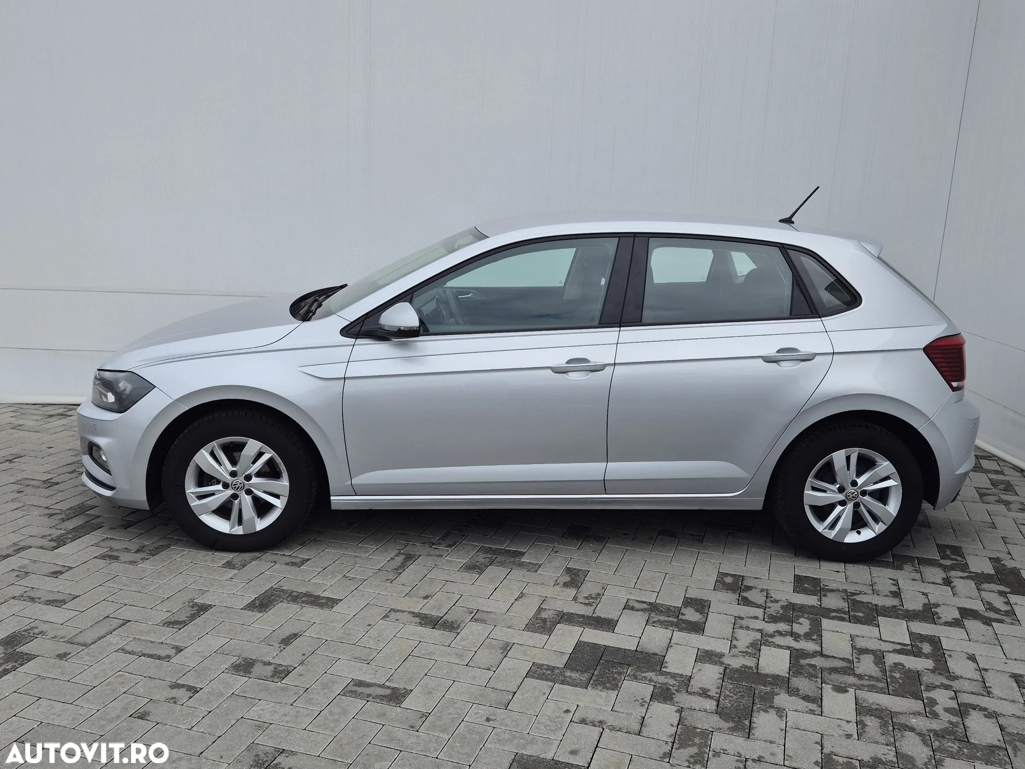 Volkswagen Polo 1.0 TSI DSG Comfortline - 2