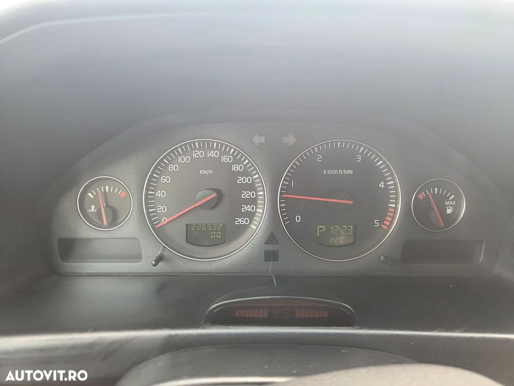 Volvo S60 2.4 D Momentum Geartronic - 7