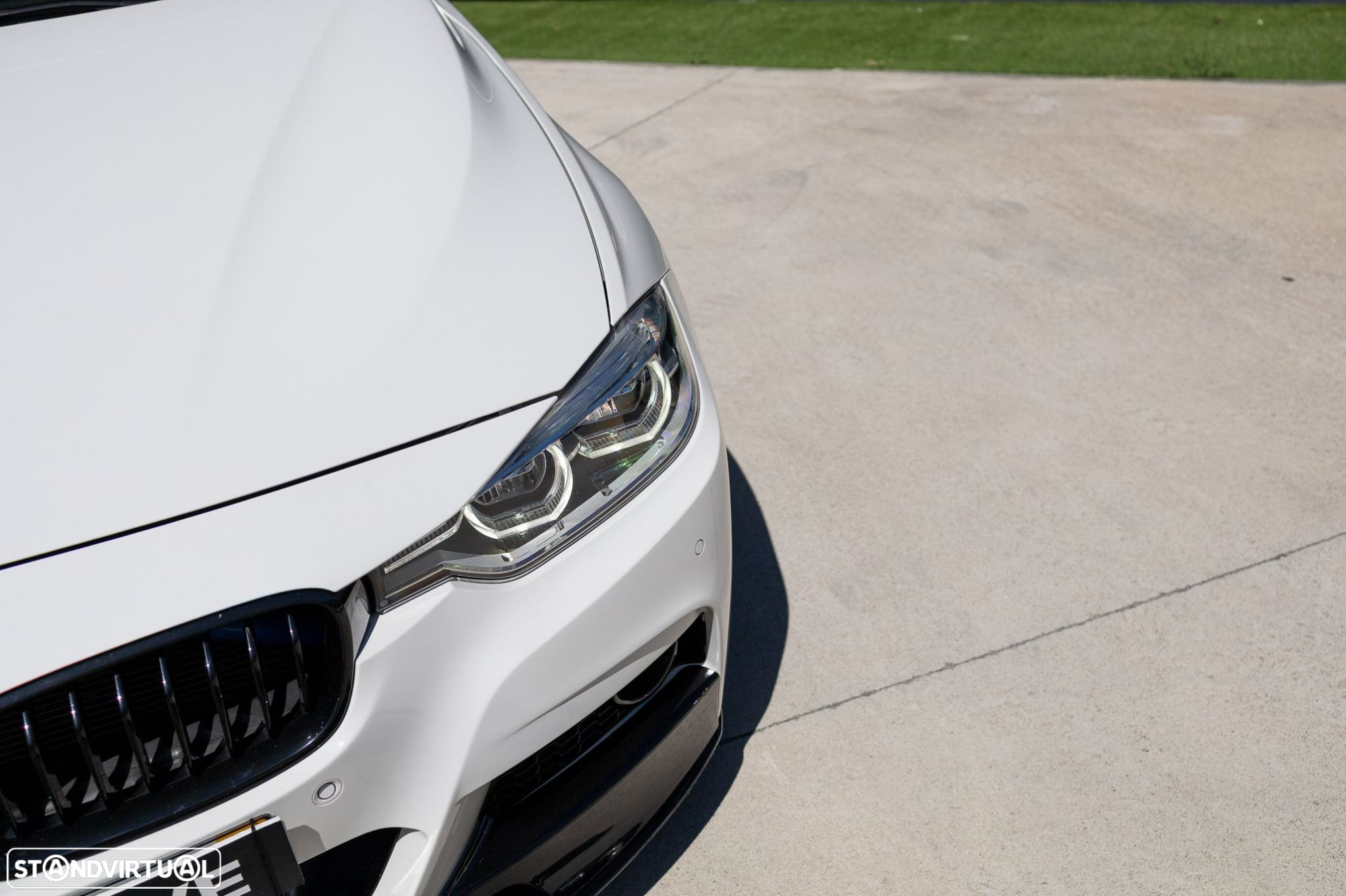 BMW 330 d Touring xDrive Pack M - 17