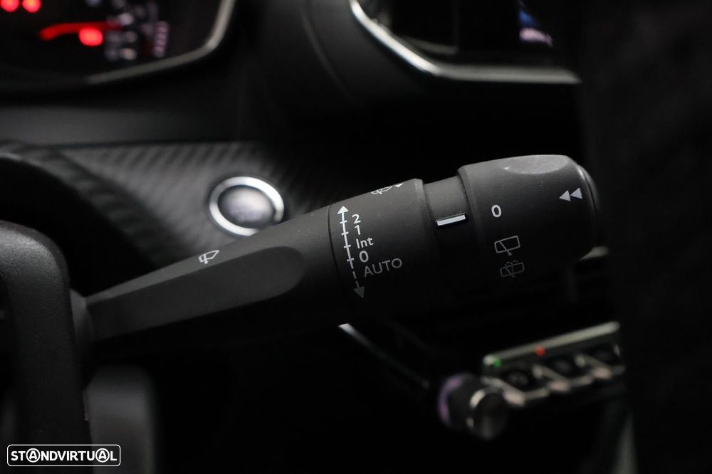 Peugeot 208 1.2 PureTech Allure - 19