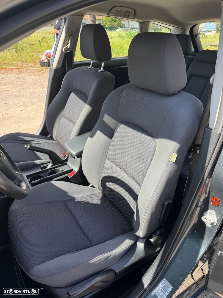 Mazda 3 Hatchback MZ-CD 1.6 Comfort - 13