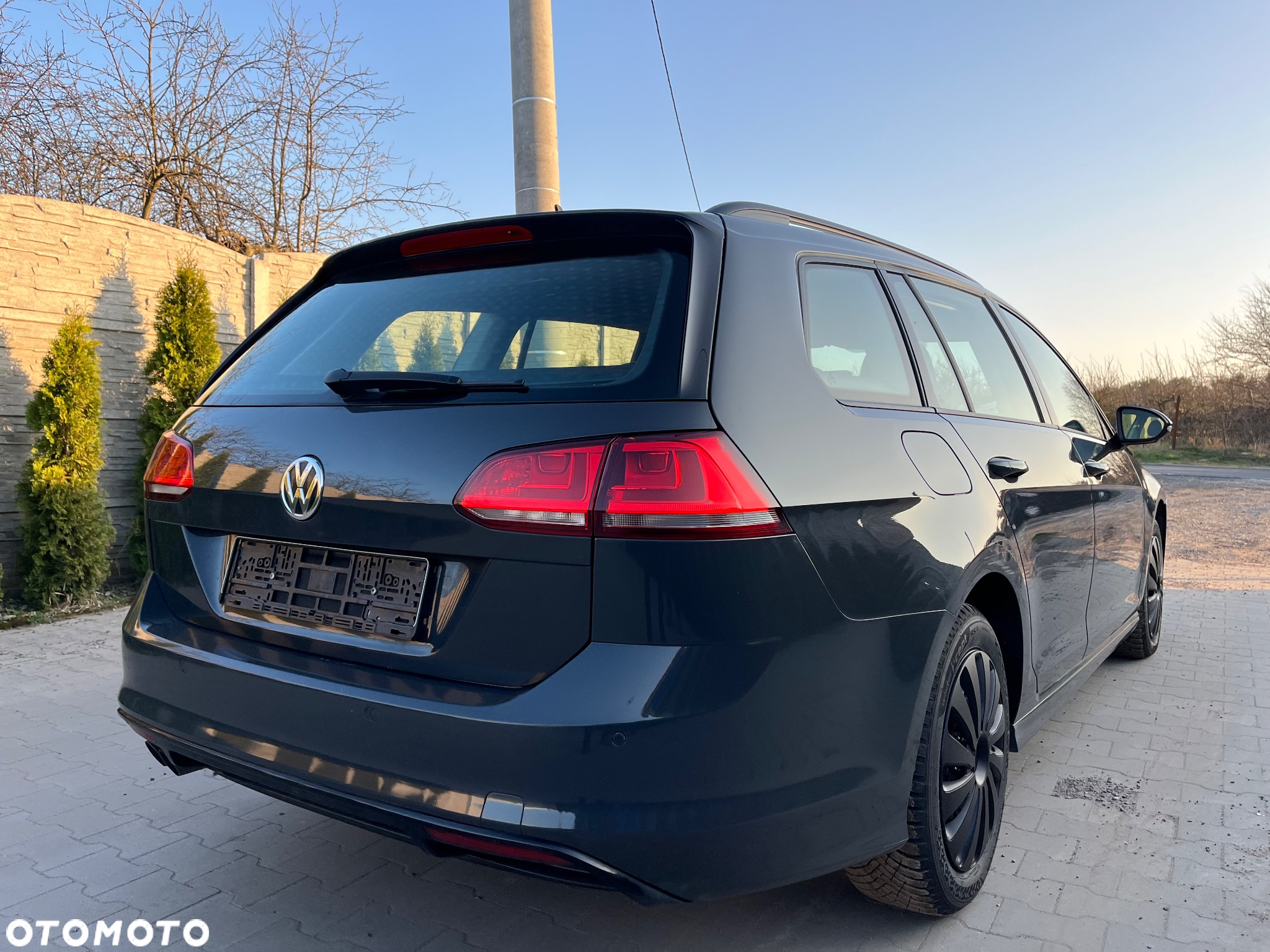 Volkswagen Golf Variant 2.0 TDI (BlueMotion Technology) Comfortline - 11