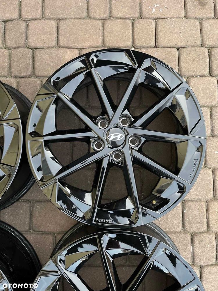 Oryginalne alufelgi Hyundai 5x114,3 19 CZUJNIKI Tucson IONIQ 5 CZARNE - 8