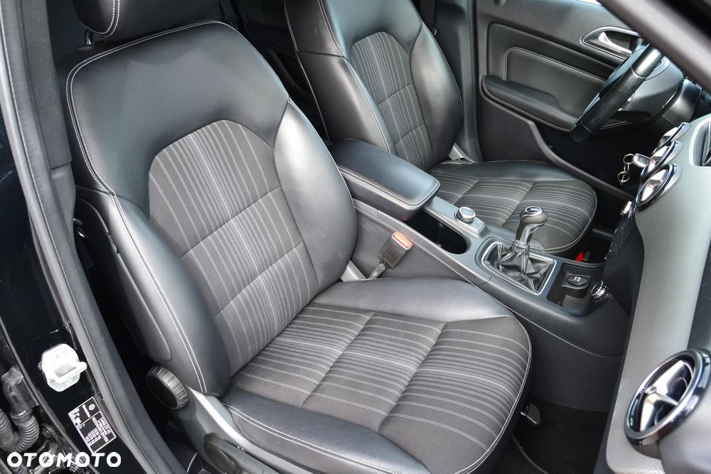 Mercedes-Benz Klasa B 180 CDI (BlueEFFICIENCY) - 35