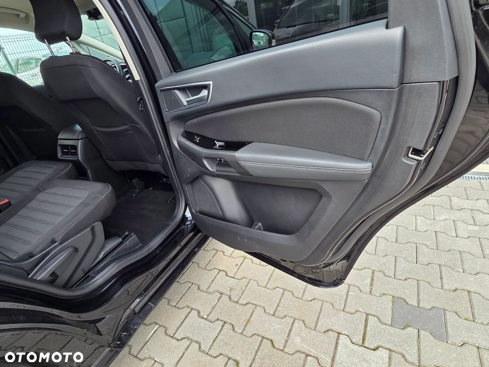 Ford S-Max 2.0 EcoBlue Titanium - 32