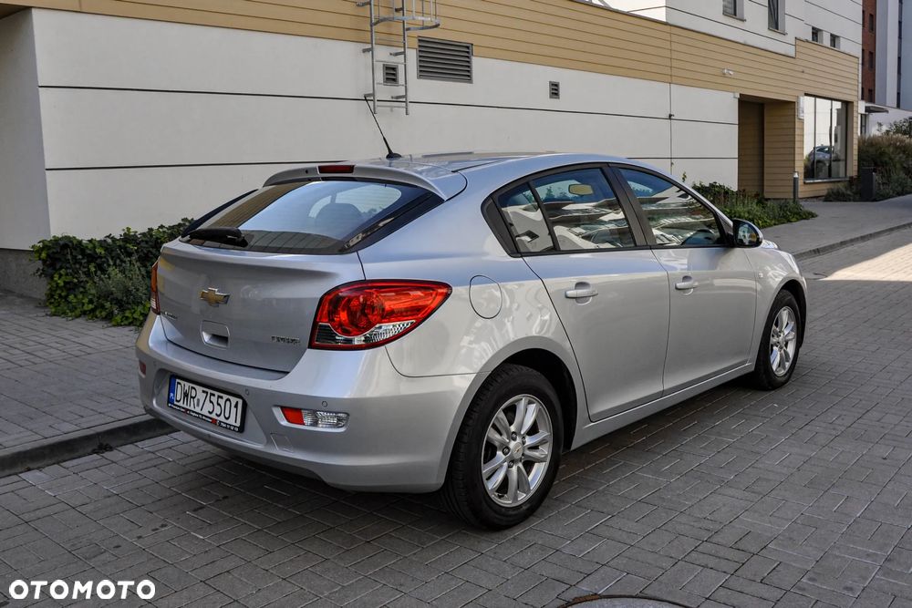Chevrolet Cruze - 4