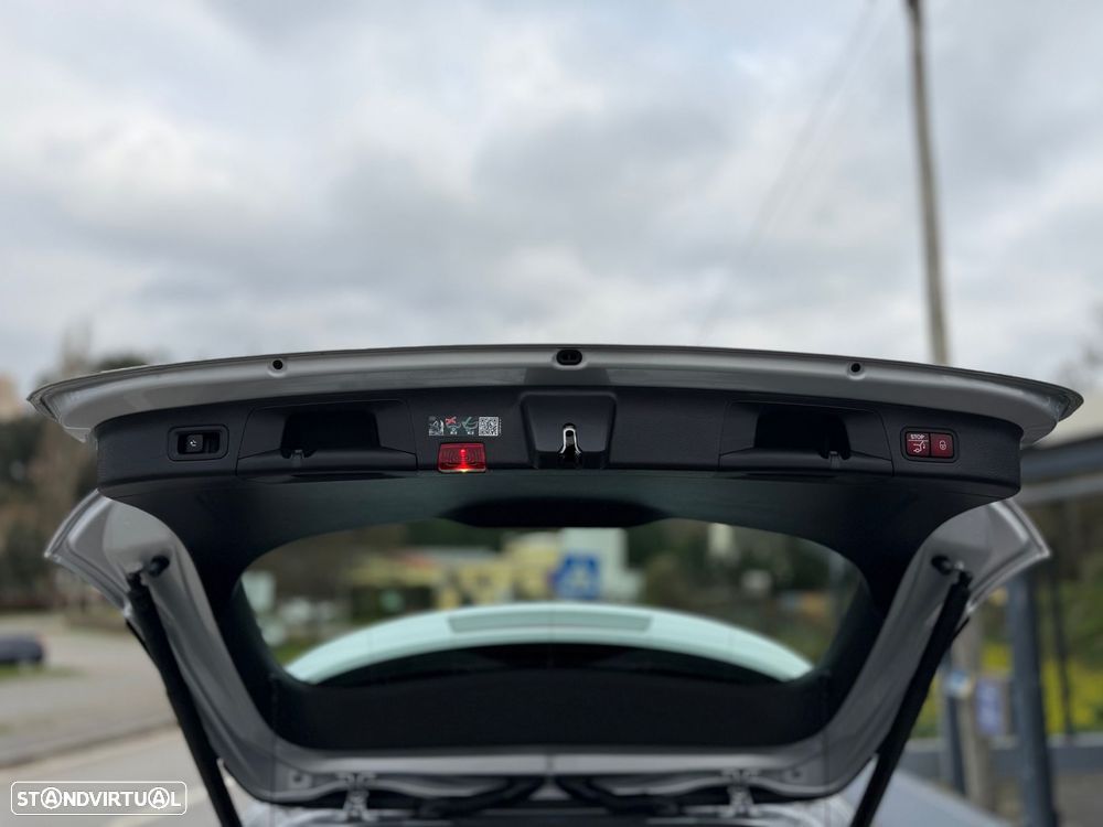 Mercedes-Benz EQA 250 Progressive - 11