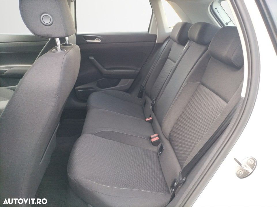 Volkswagen Polo - 13