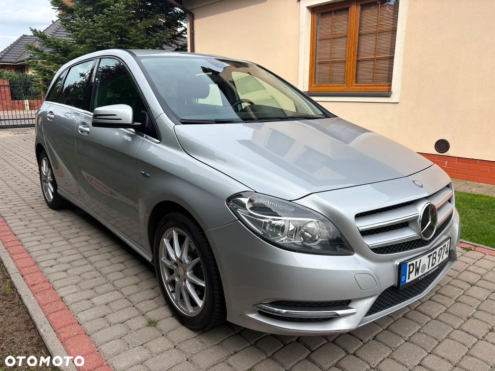 Mercedes-Benz Klasa B 180 BlueEFFICIENCY Edition Style - 5