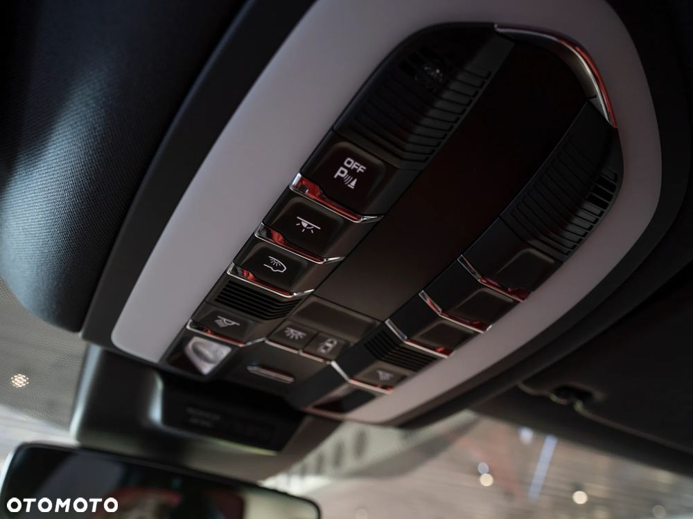 Porsche Macan Standard - 22