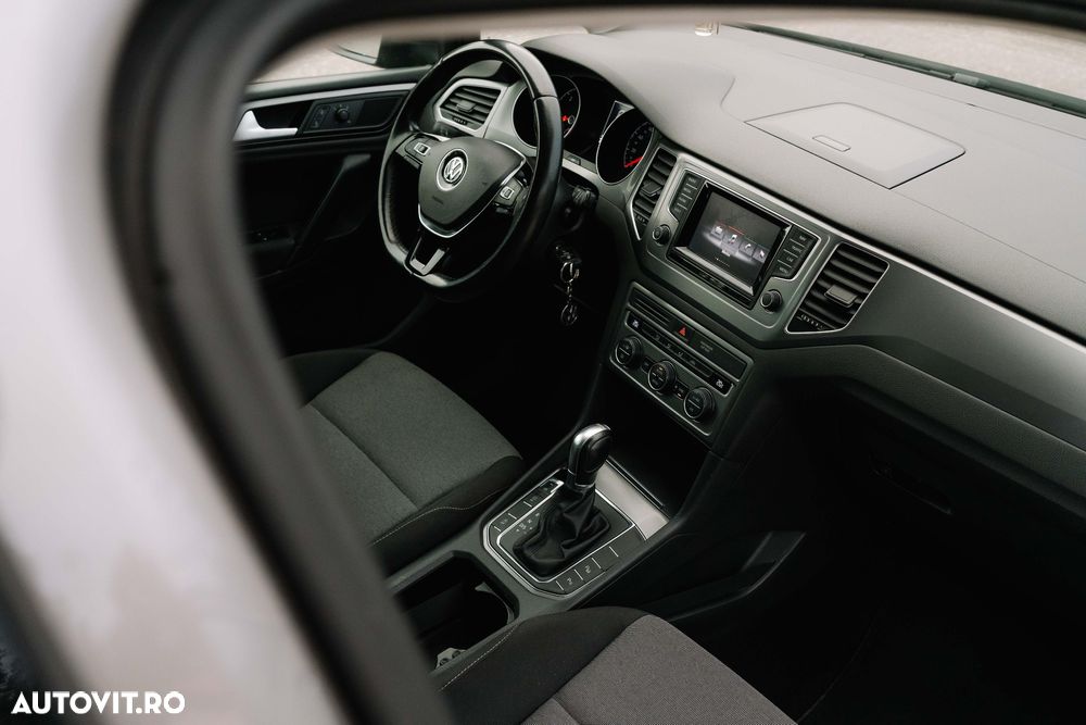 Volkswagen Golf 1.6 TDI DSG BMT Comfortline - 17