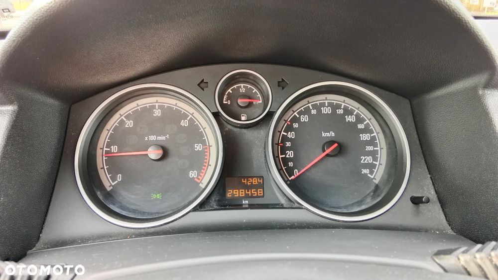 Opel Astra 1.7 CDTI - 4