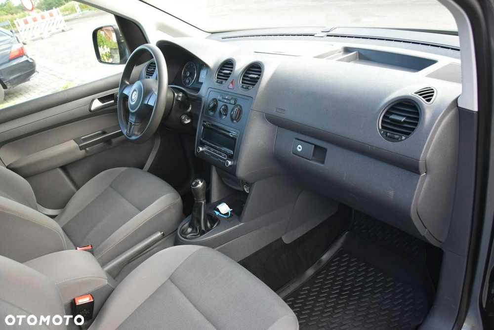 Volkswagen Caddy - 27