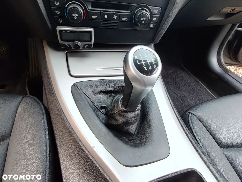 BMW Seria 3 320d - 19
