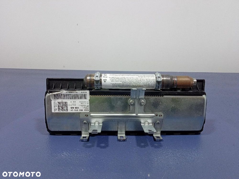 VW PASSAT B8 2014-2020 DESKA KONSOLA EUROPA AIRBAG - 11