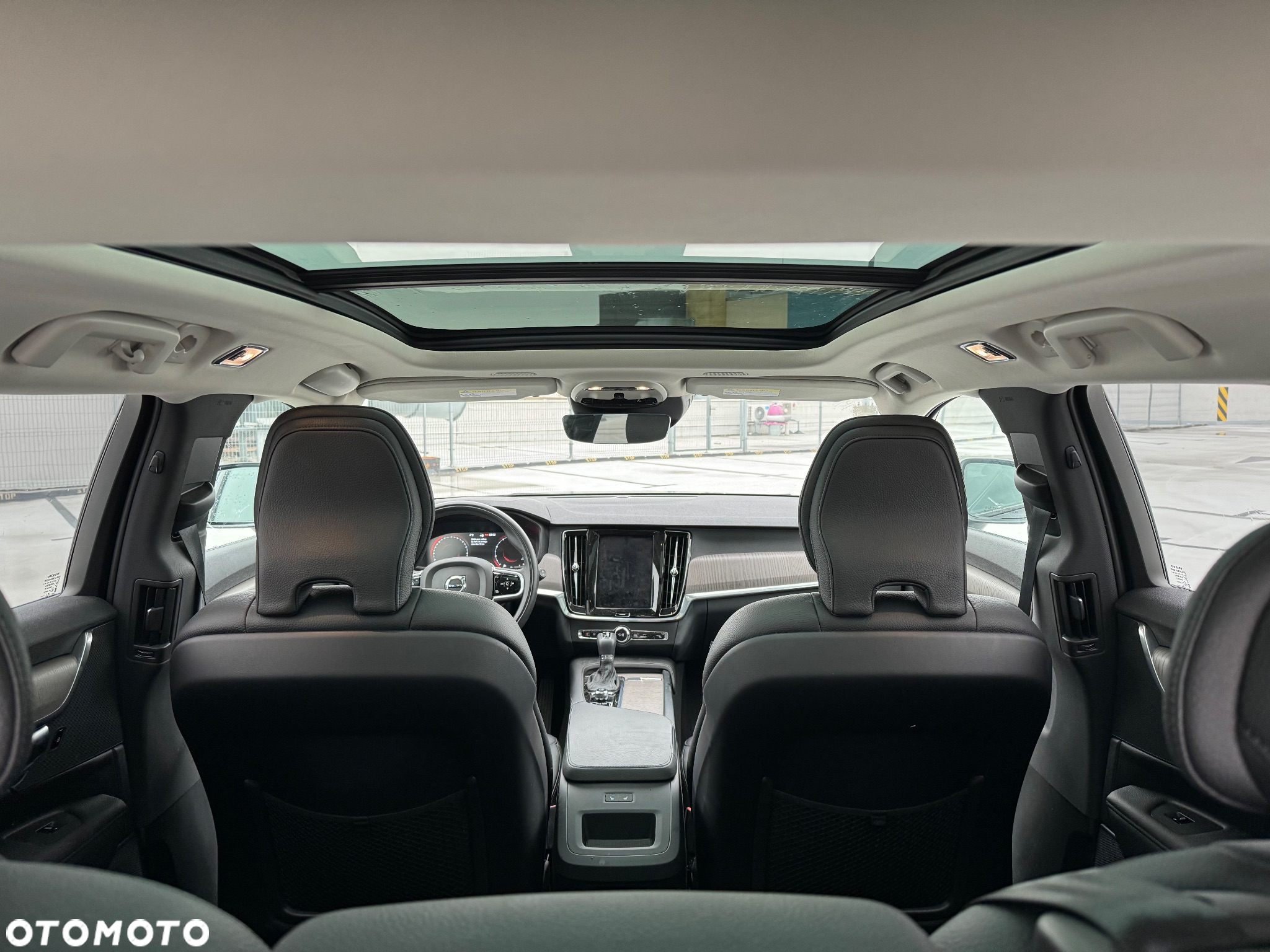 Volvo V90 Cross Country T6 AWD - 15