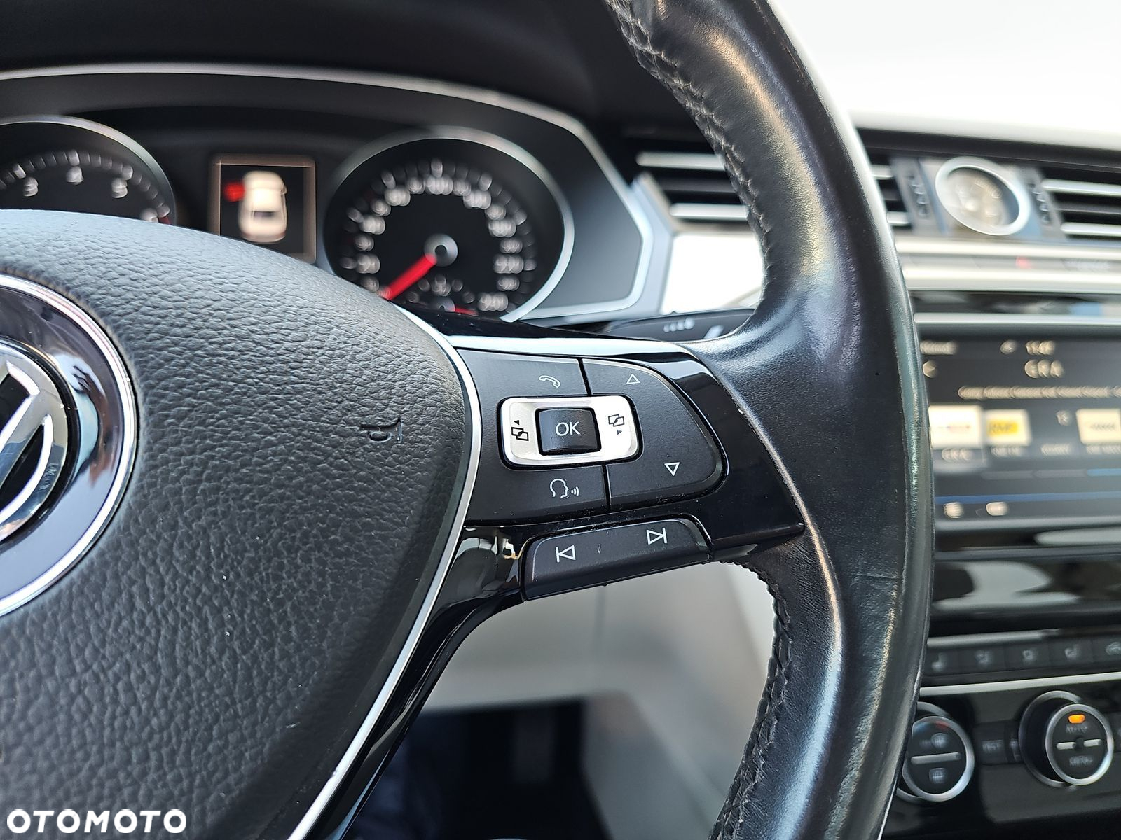 Volkswagen Passat - 27